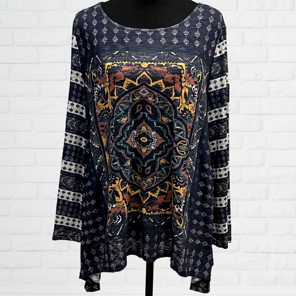 Suzanne Betro Weekend Patterned Tunic Size XL - Picture 1 of 2